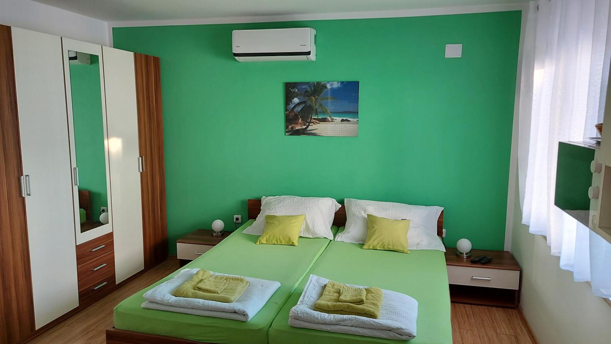 Apartments Kivi Novigrad  Exterior photo