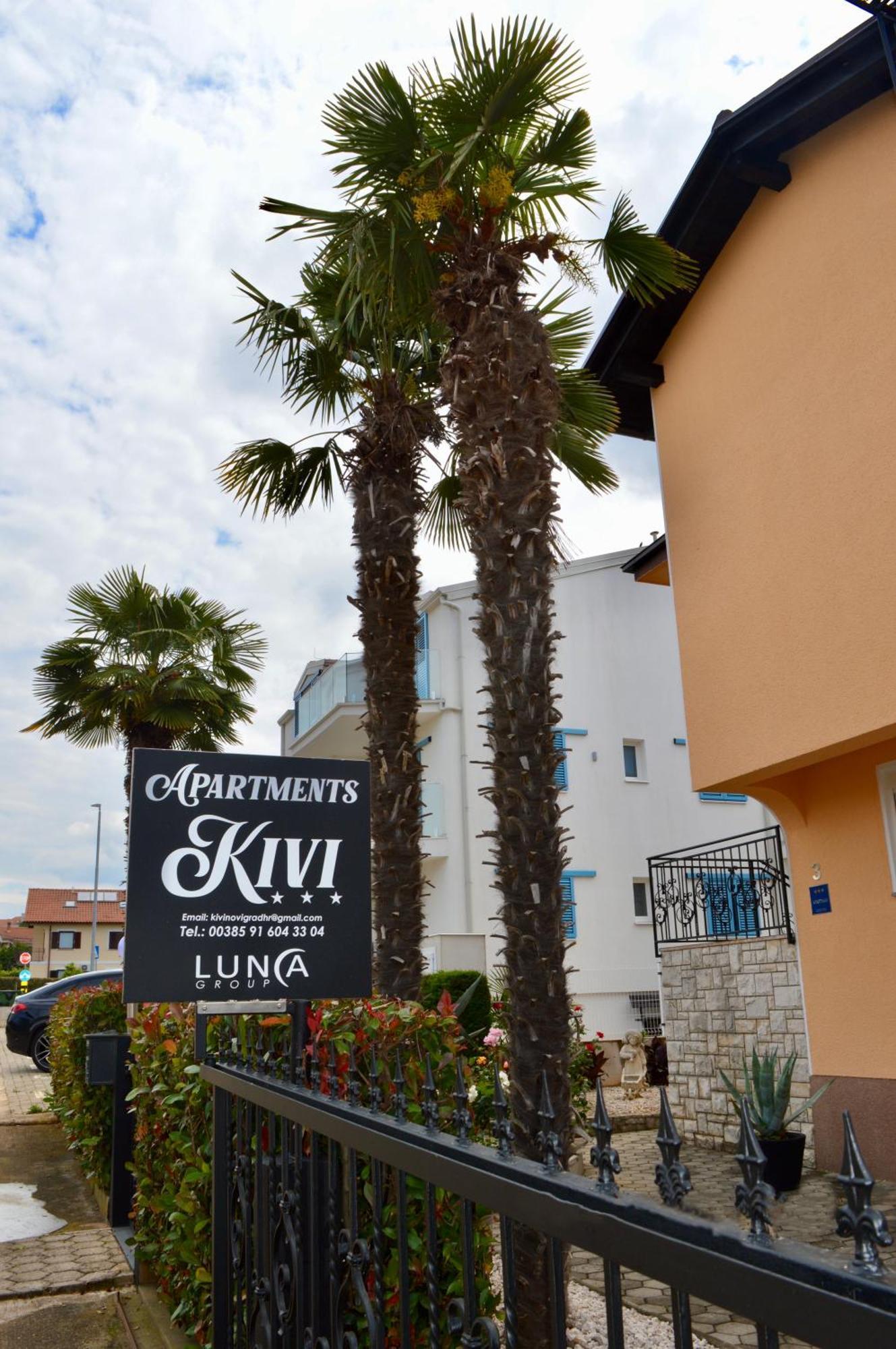 Apartments Kivi Novigrad  Exterior photo